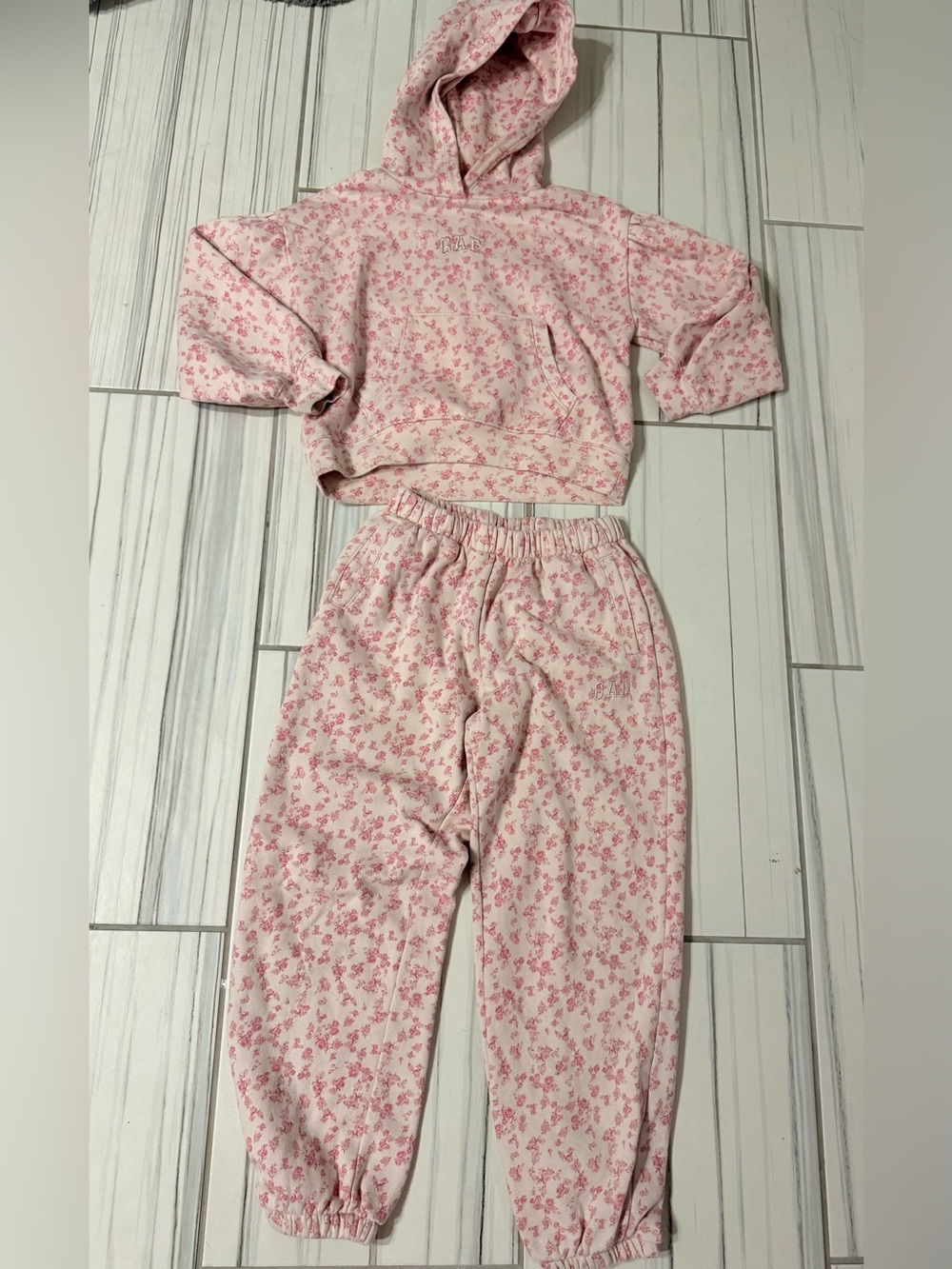GAP x Love Shack Fancy pink floral hoodie & sweat pants set - kids Medium (8)